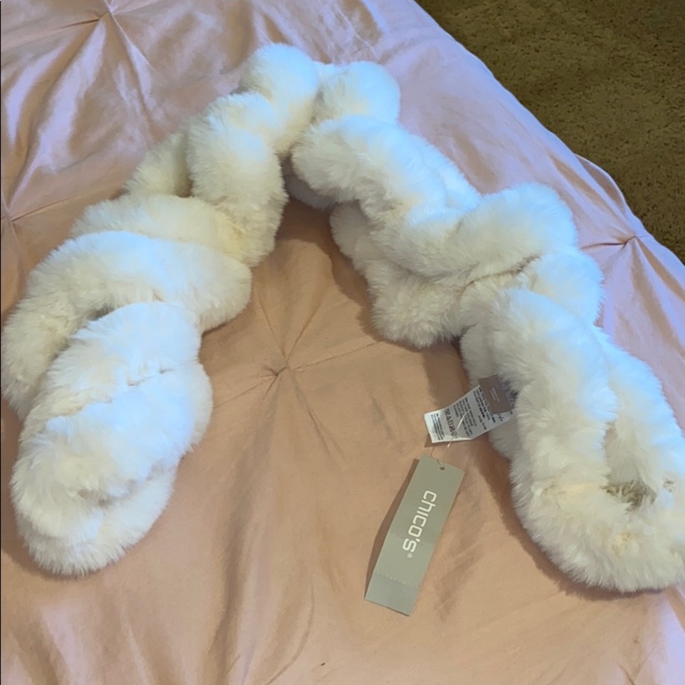 Chico’s Crochet Pull Thru Fur Scarf